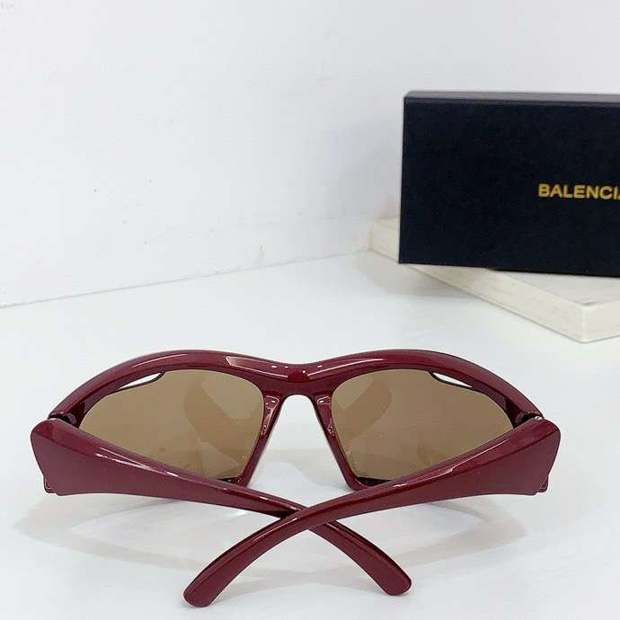 Picture of Balenciga Sunglasses _SKUfw55595617fw